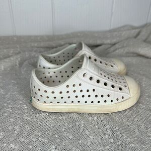 NATIVE Jefferson White Slip On water Shoes Sneakers Toddler 7